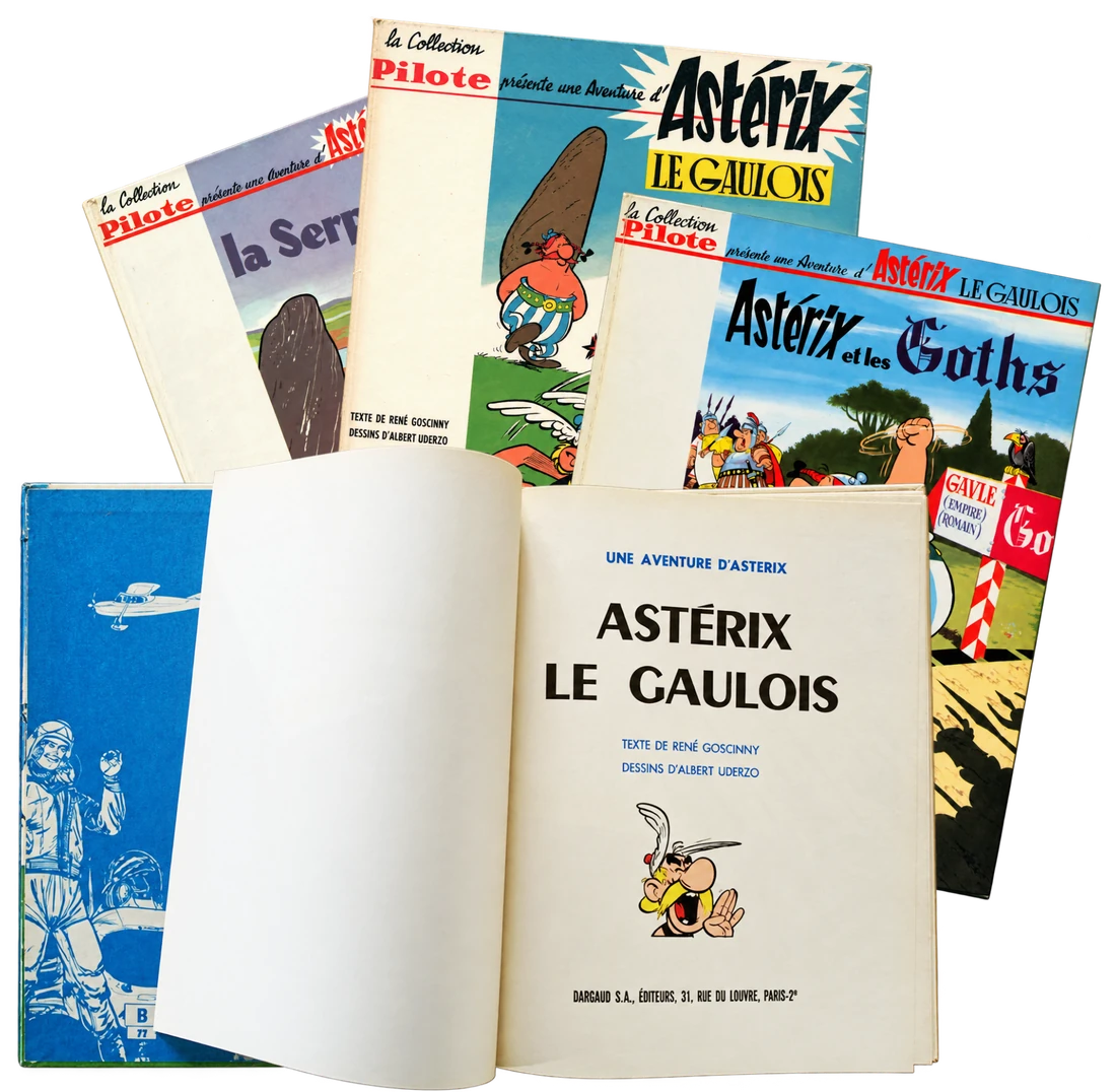 Collage d'éditions anciennes d'Astérix et de pages de titre